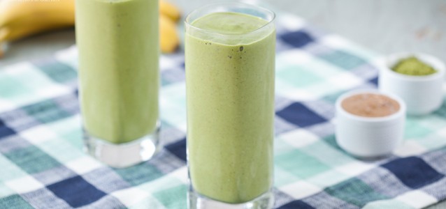 matcha green tea smoothie in two glasses filled to the brim