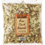 Raw slicked almonds