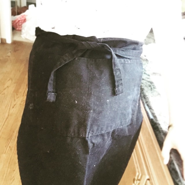 Aprons_are_a_must_these_days._Otherwise_I_look_in_the_mirror_at_the_end_of_the_day_and_have_hidden_food_splattered_all_under_my_belly_____pregnancyproblems__babybump