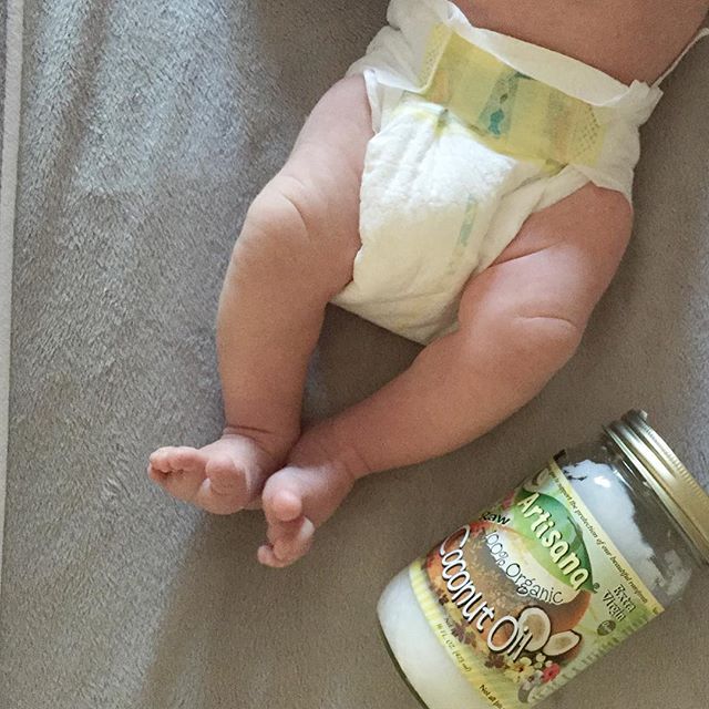 Massage_time.__Love_the_versatility_of_good_old_coconut_oil._What_do_you_use_it_for___coconutoil__artisanaorganics