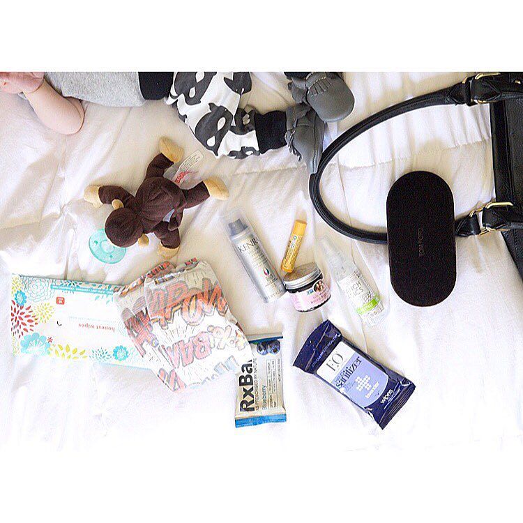 Currently_in_my_diaper_bag.__Link_in_profile_for_more_details____momlife__liketkit_www.liketk.it1NiQw