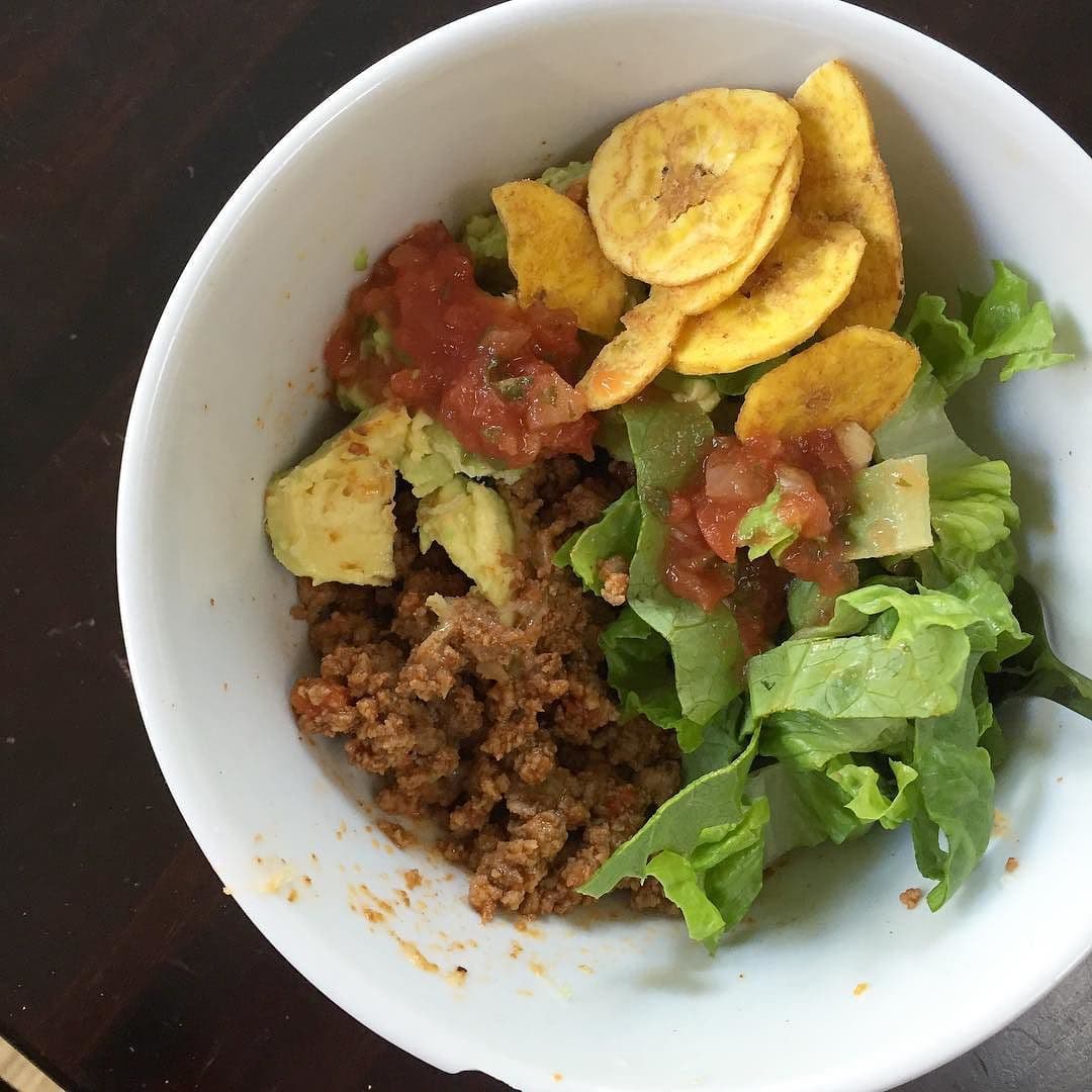Quick_lunch._Leftover_taco_meat__seasoning_is_in__mealsmadesimple__with_plantain_chips__lettuce__salsa_and_avo.__danielleeats