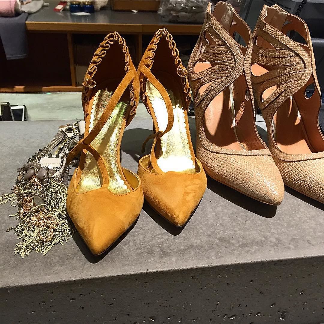 Pretty_last_minute_finds_from__anthro_walnutcreek_for_my_second_book_photoshoot_today____aagbook3__anthropologie